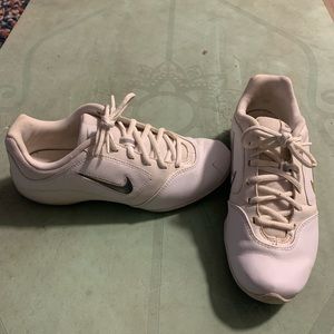 Nike sideline ii insert cheer shoes